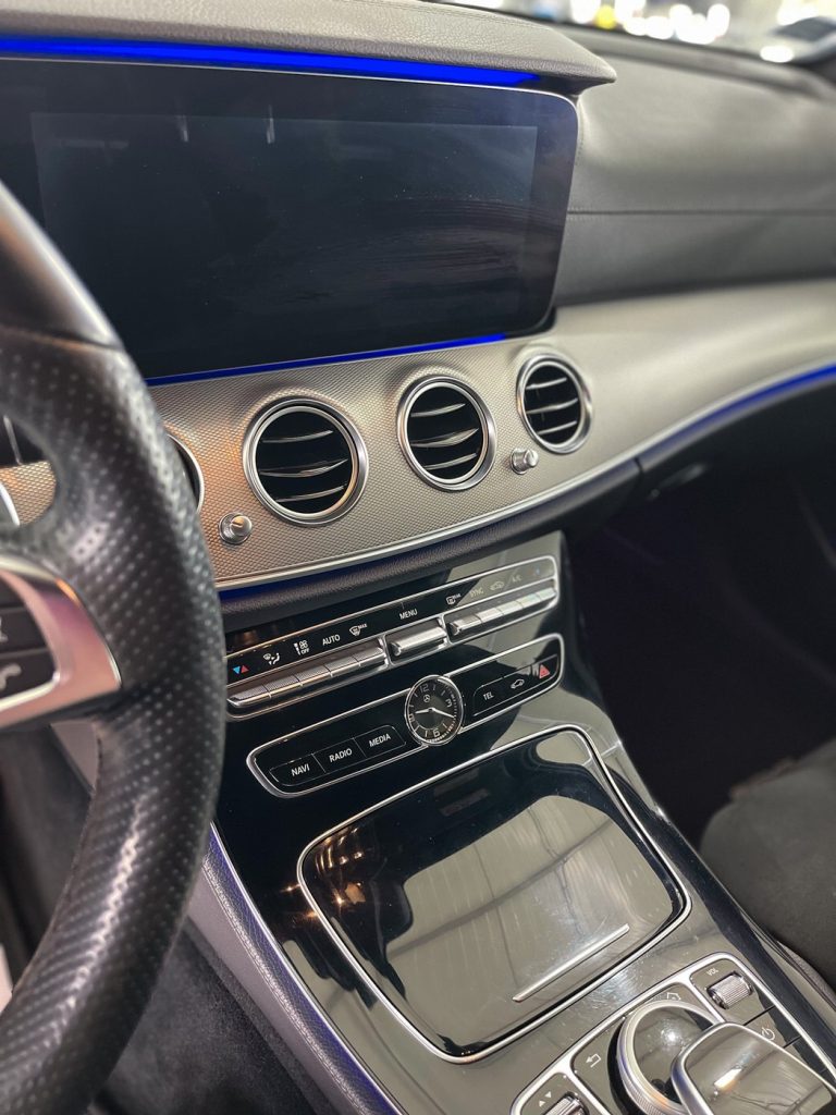 mercedes-e220-00008